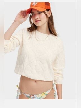 Roller Rabbit x Target S Women's Daisy Floral Embossed Terry Crewneck Sweatshirt